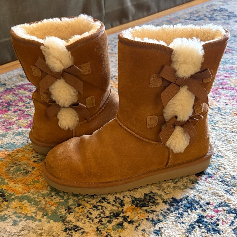 Koolaburra Tan Shearling Boots with Bows